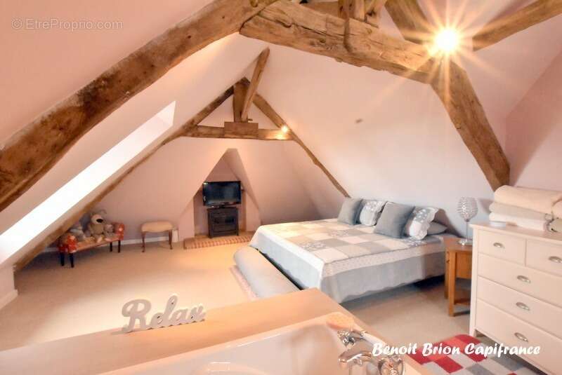 Maison à FOUGEROLLES-DU-PLESSIS