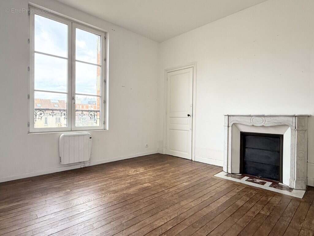 Appartement 100 m² à Reims  - photo 4