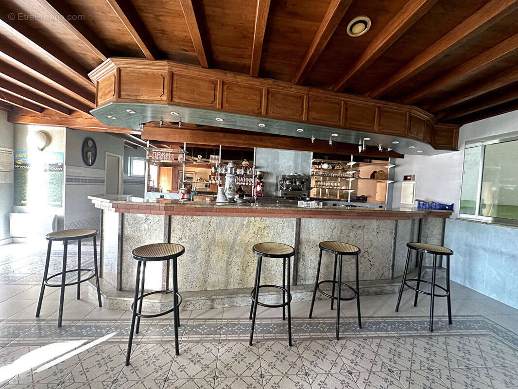 Local commercial, zone de pey, restaurant, trinquet - photo 8