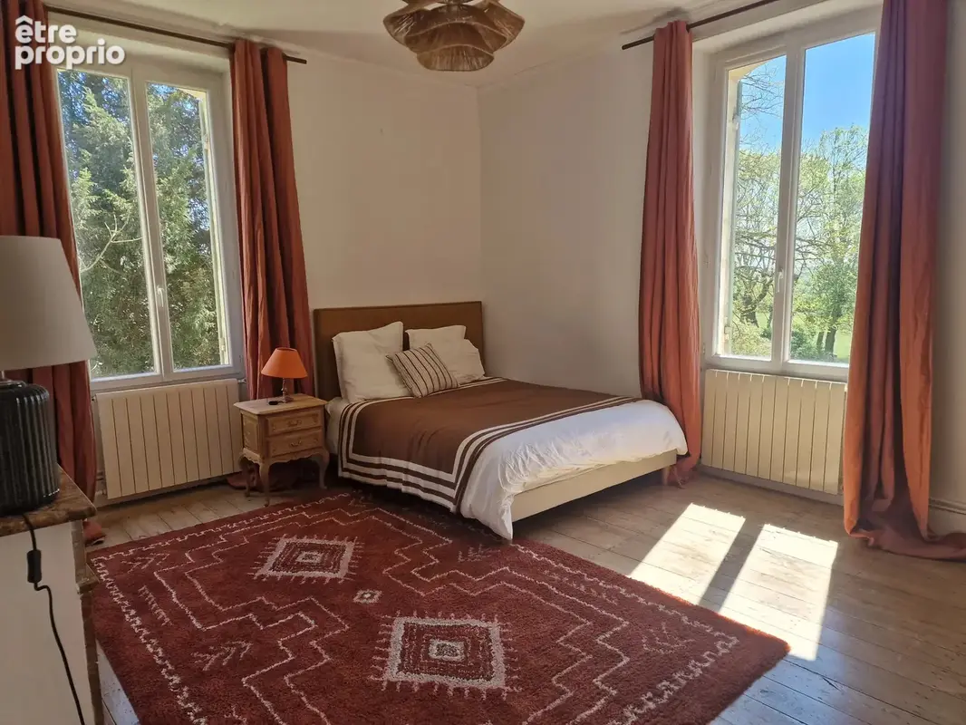 Maison de maitre à l'entrée du village - photo 8