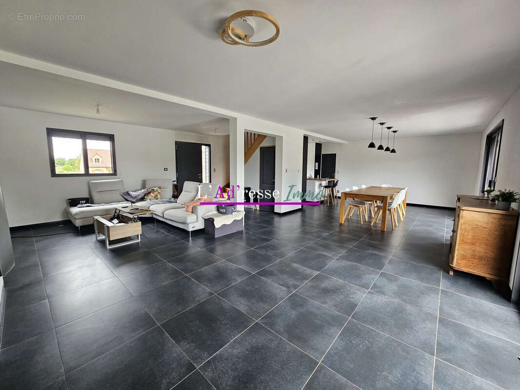 Maison à INCHY-EN-ARTOIS