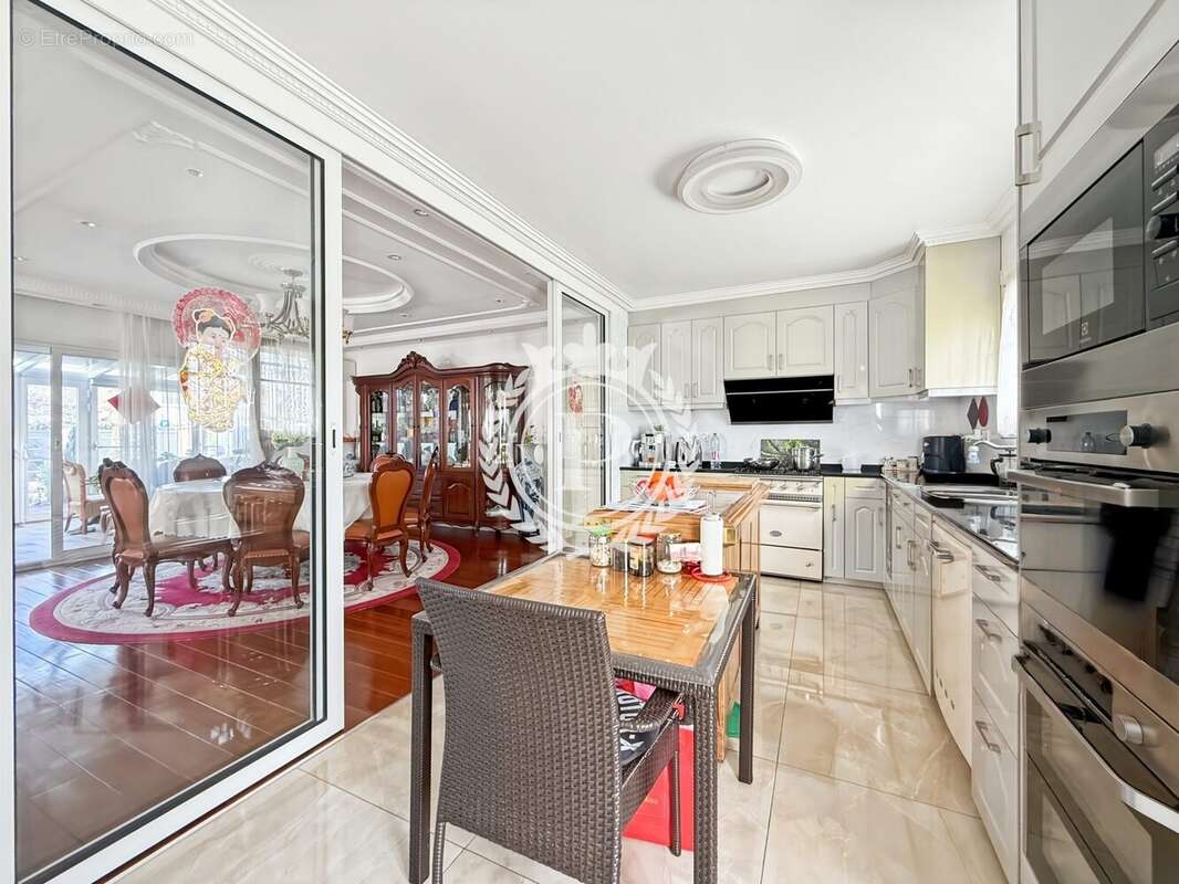 Maison à MAGNY-LE-HONGRE