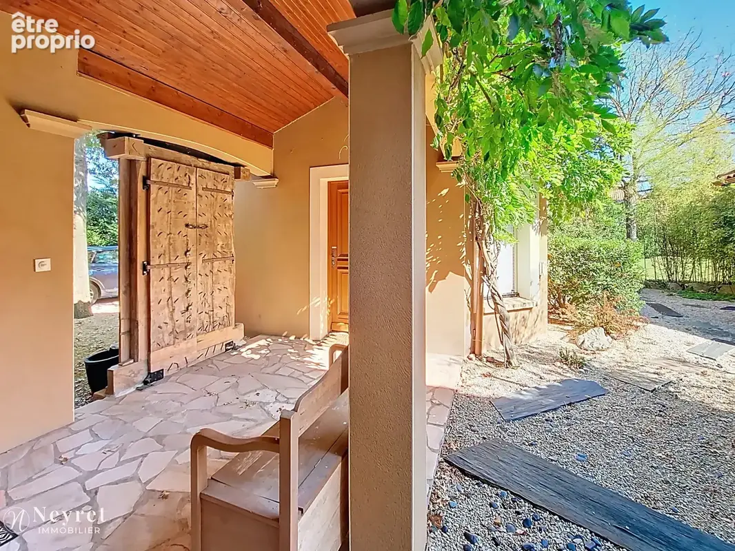 Rare : Maison d'architecte d'exception de 308 m2 sur son terrain paysagé de 2546 m2 - photo 25
