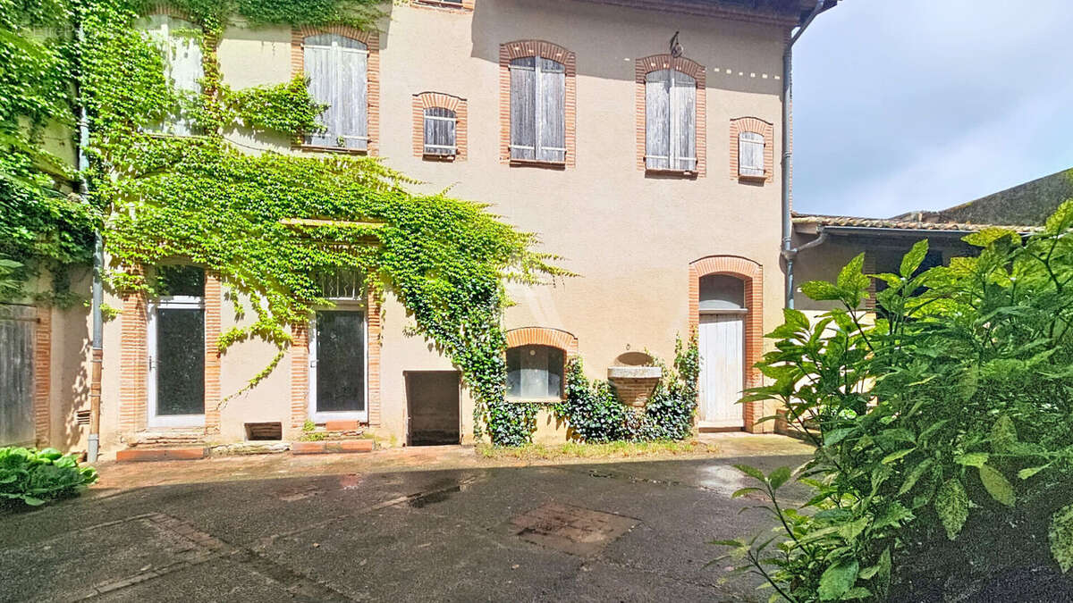 Maison à CASTELSARRASIN