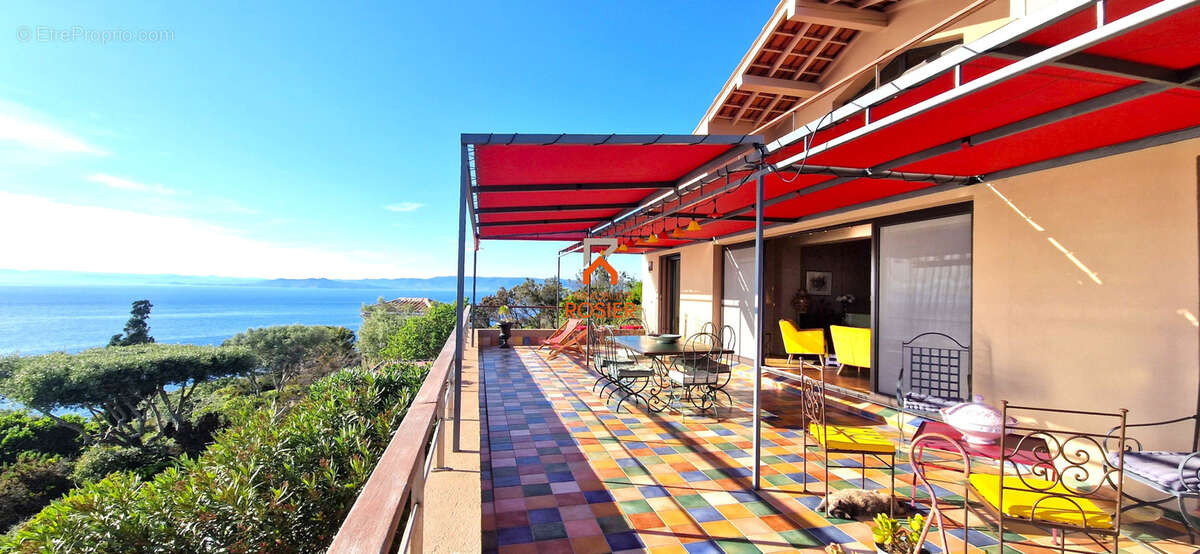 Maison à HYERES