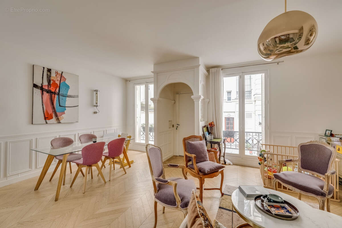 Maison à PARIS-17E