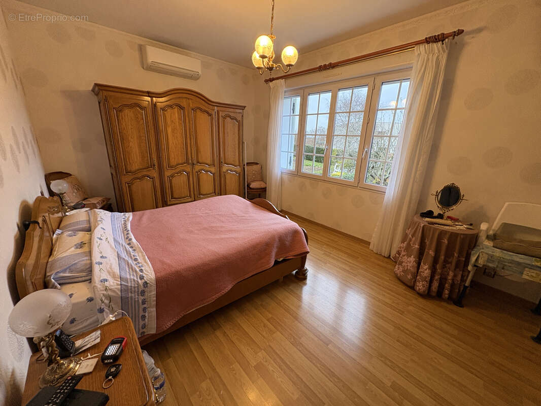 Maison à SAINT-JULIEN-LES-VILLAS