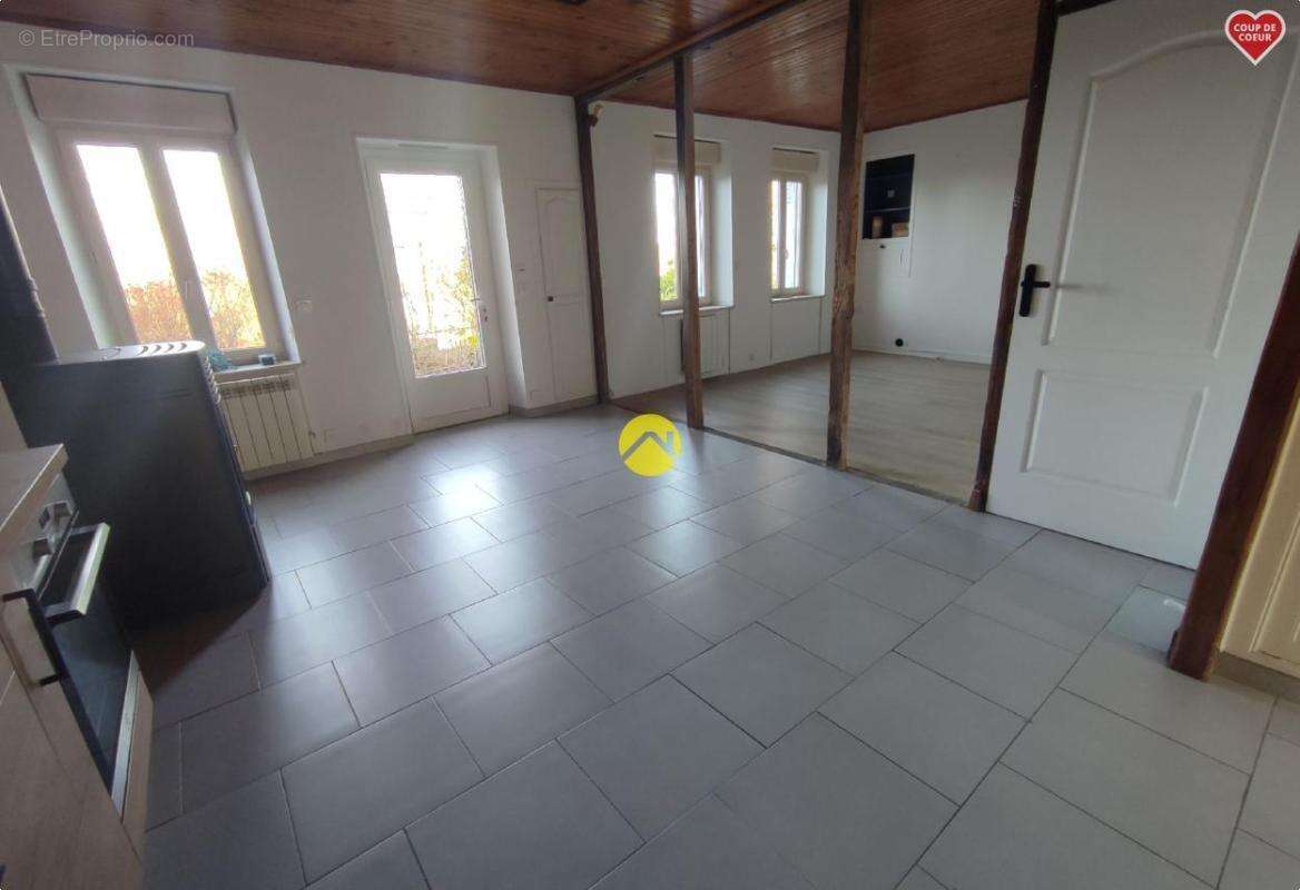 Maison à VAILLY-SUR-SAULDRE