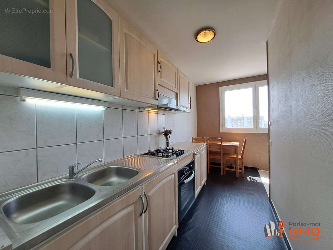 Appartement à SAINT-ETIENNE
