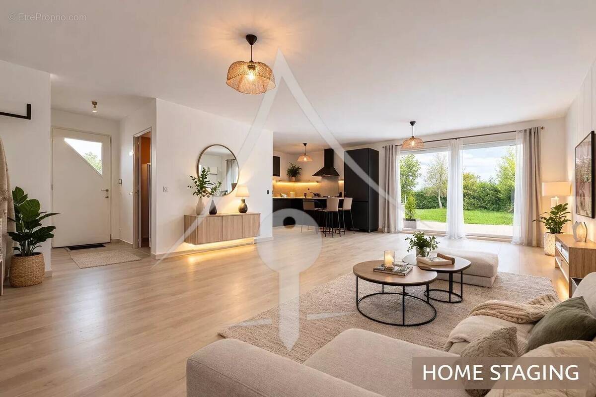 Maison à LAVERNOSE-LACASSE