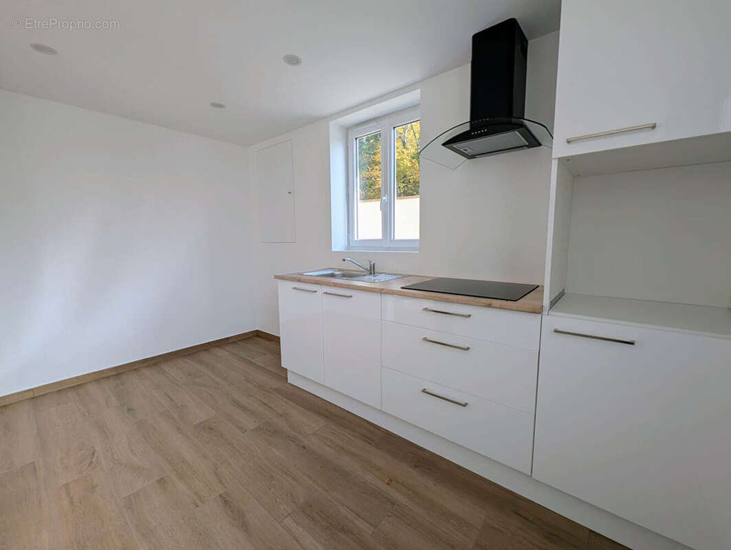 Maison à MILLY-LA-FORET