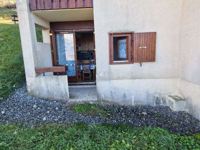 Appartement à SAINT-LEGER-LES-MELEZES