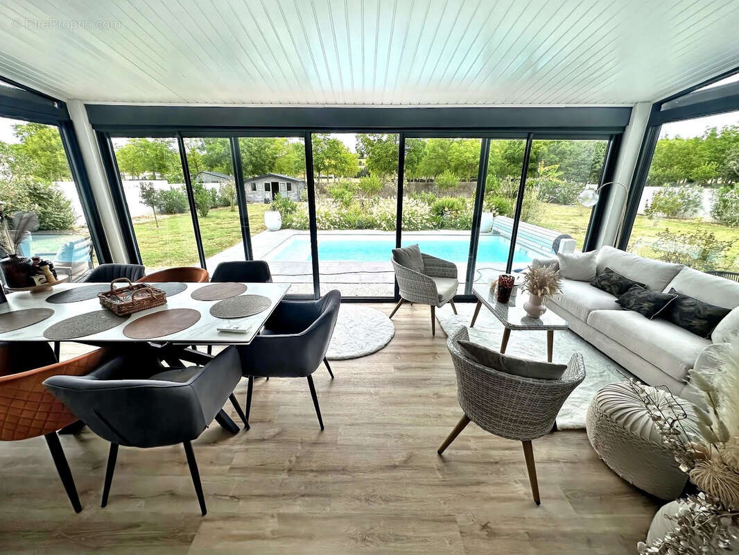 SAINTE BAZEILLE 47180 Maison contemporaine de 185 m2 avec piscine chauffée et jardin - photo 6