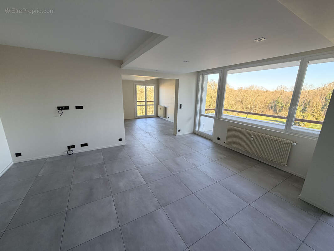 Appartement 3 chambres avec piscine à Cormontreuil - photo 6