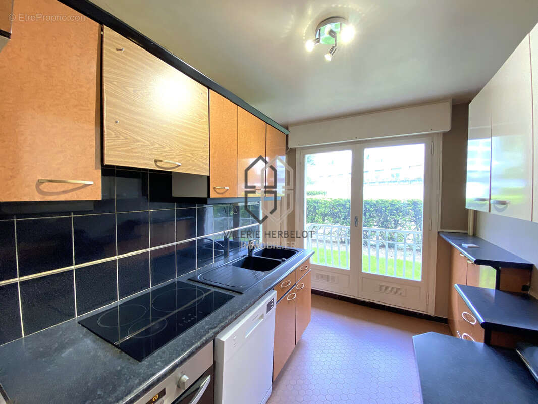 Appartement à CHENNEVIERES-SUR-MARNE