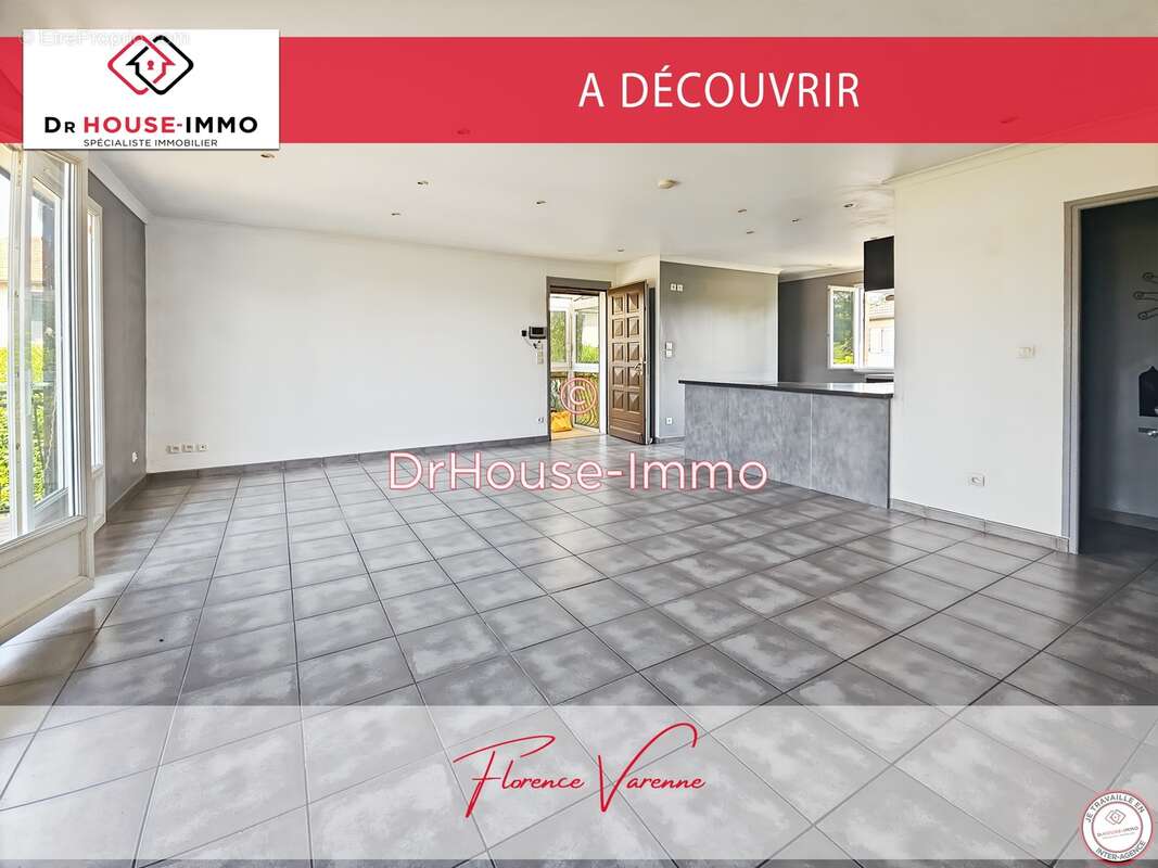 Maison à MONTROND-LES-BAINS