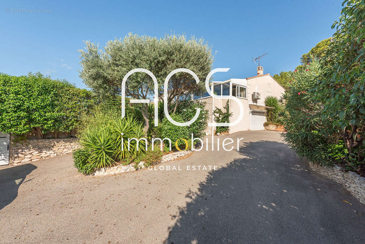 Maison à ENSUES-LA-REDONNE