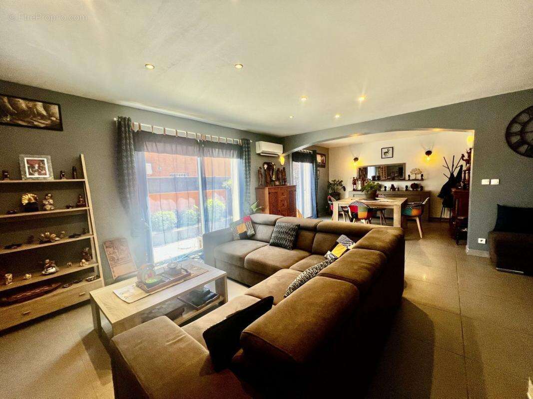 Maison à SAINT-GILLES