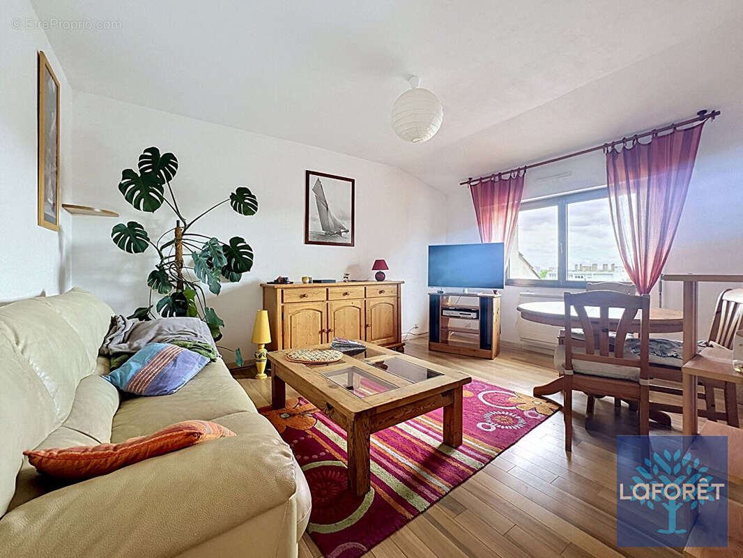 Appartement à NEUILLY-PLAISANCE