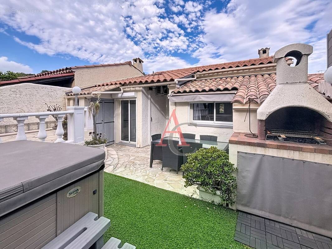 Maison à CAGNES-SUR-MER