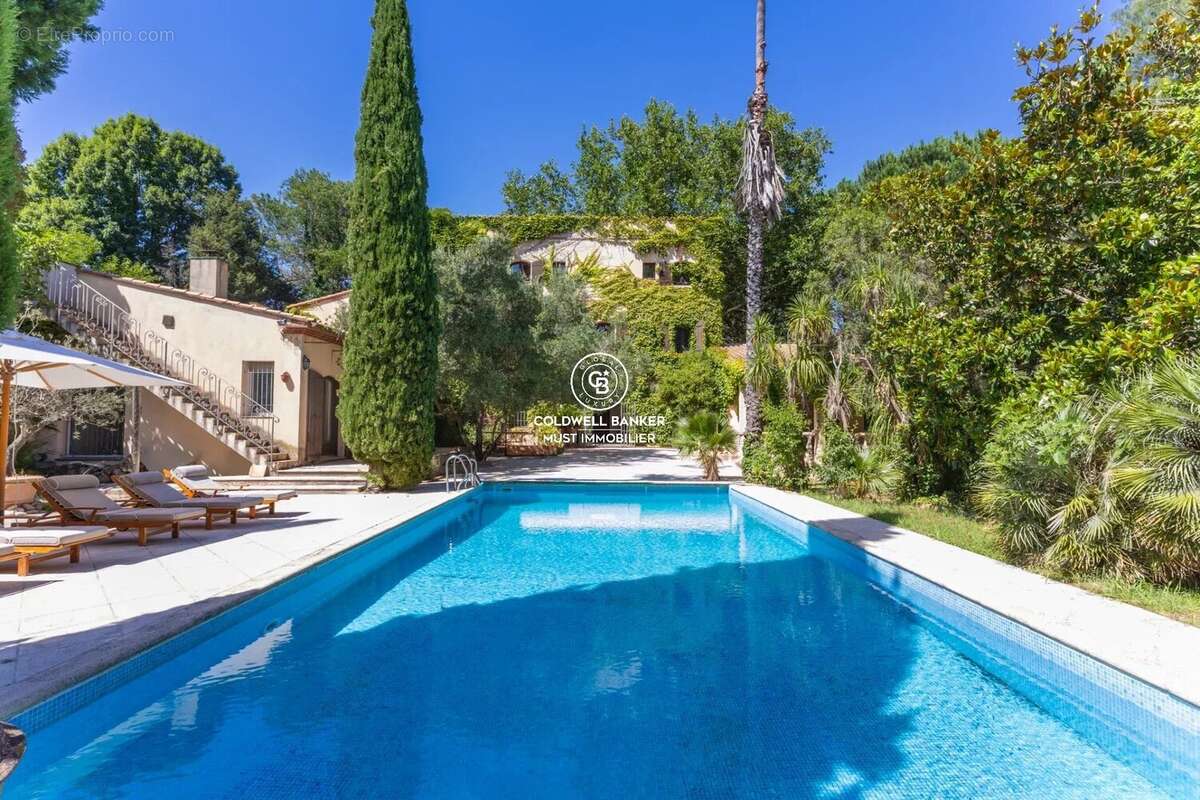 Bastide d'exception au cœur d'un parc arboré de 2.5 hectares - photo 29