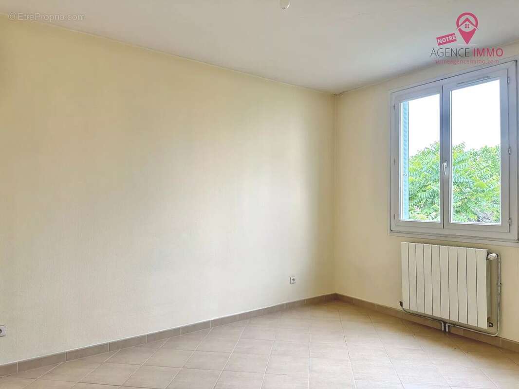 Appartement à LYON-8E