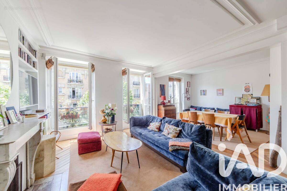 Photo 1 - Appartement à PARIS-3E