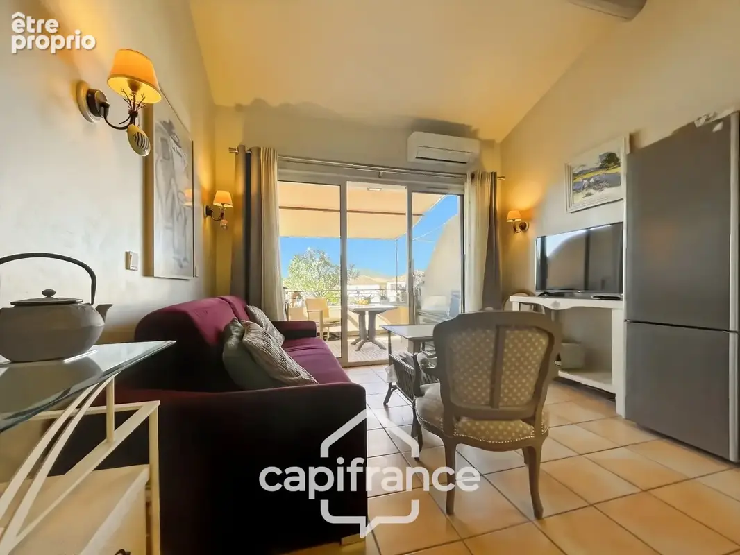 Pont royal — un appartement signature avec vue,climatise , terrasse et 6 couchages , 2ème et dernier étage sur le lac - photo 6