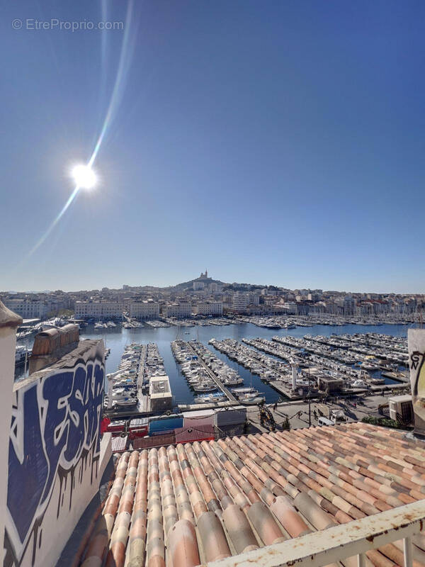 Appartement à MARSEILLE-2E