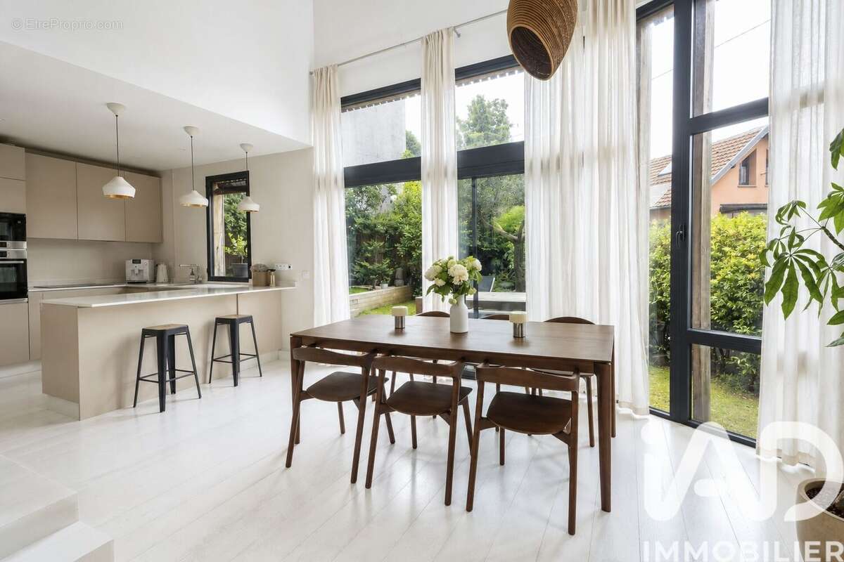 Photo 5 - Maison à BAGNOLET