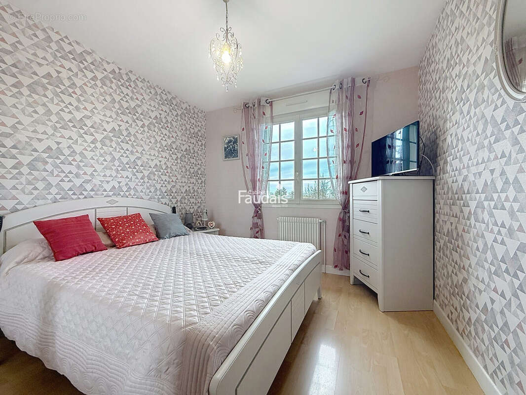 Maison 95 m² à Canisy  - photo 6