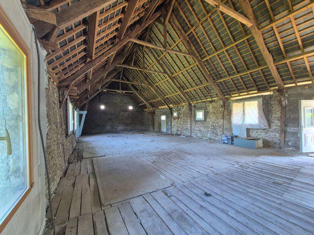 Maison à ROSIERS-D&#039;EGLETONS