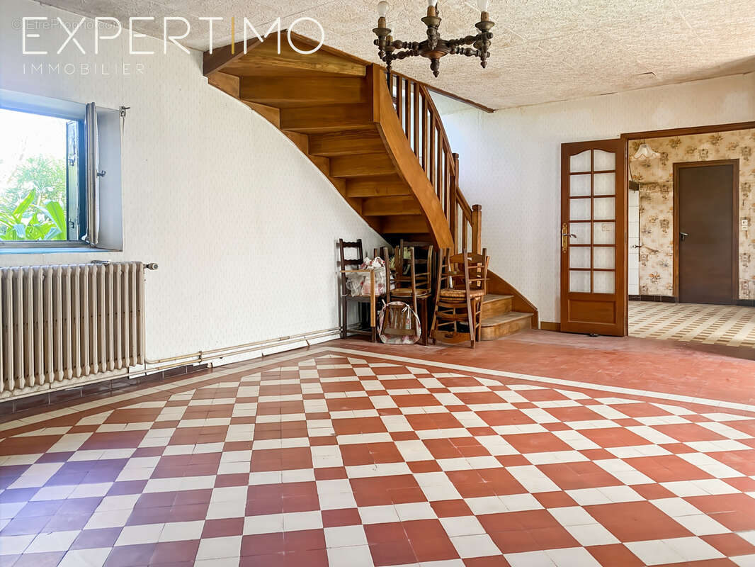 Maison à MORIGNY-CHAMPIGNY