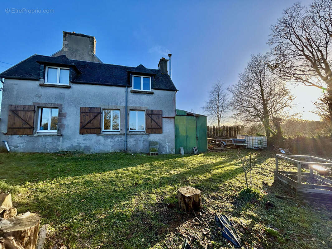 Maison à PLOUGONVEN