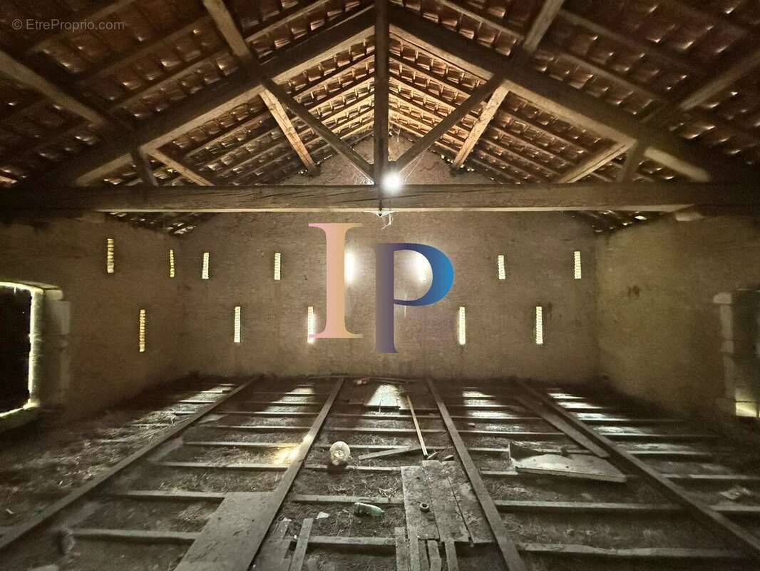 Ensemble immobilier de caractere - photo 19