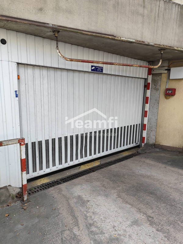 Parking à MARLY-LE-ROI