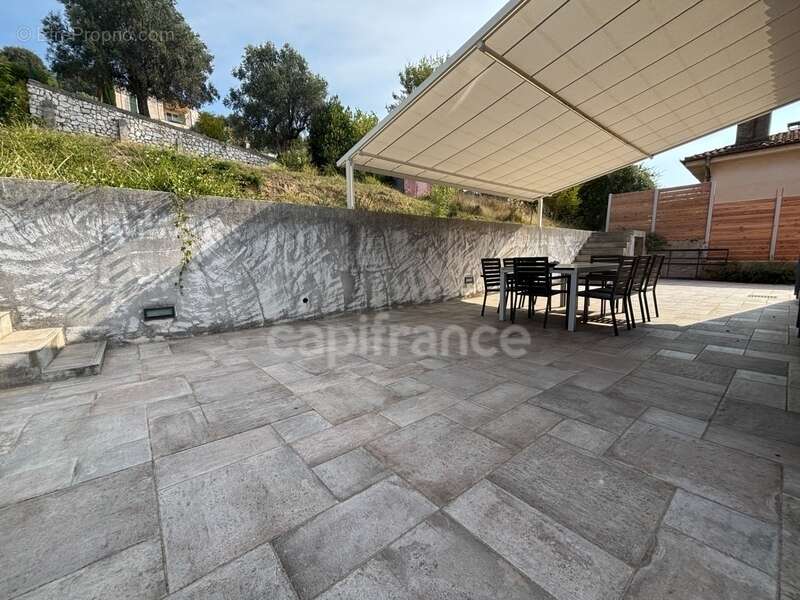 Maison à CAGNES-SUR-MER