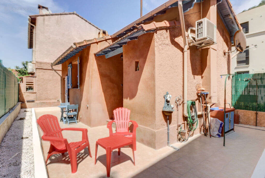 Maison à THEOULE-SUR-MER