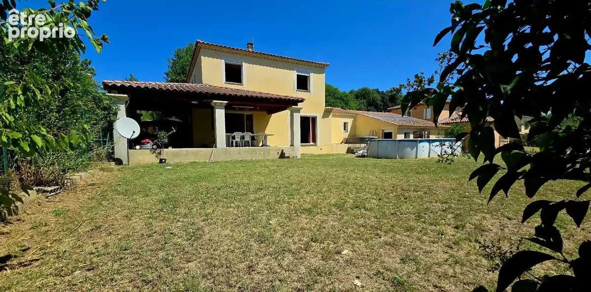 Maison à LIRAC