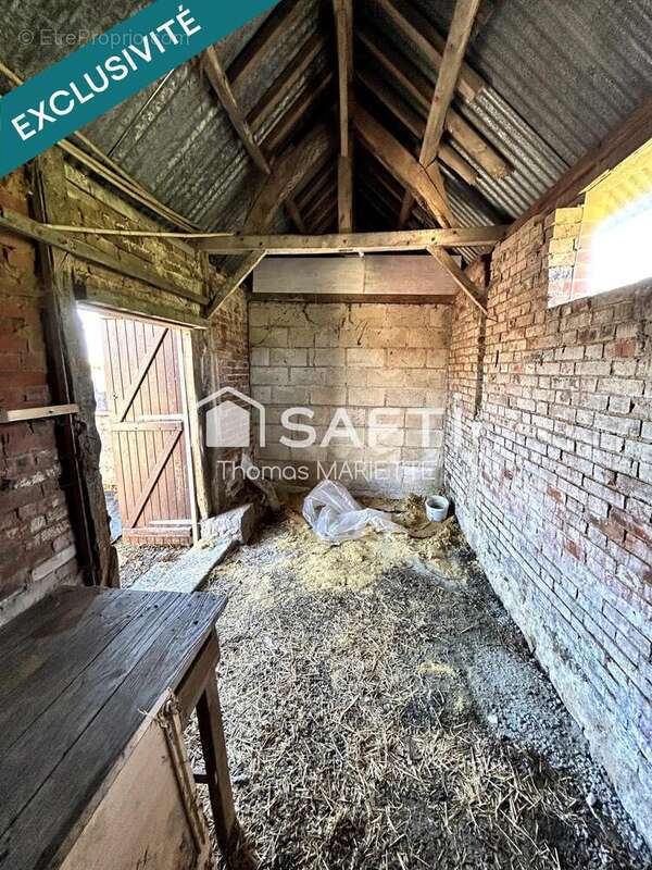 Photo 6 - Parking à SAINT-SEVER-CALVADOS