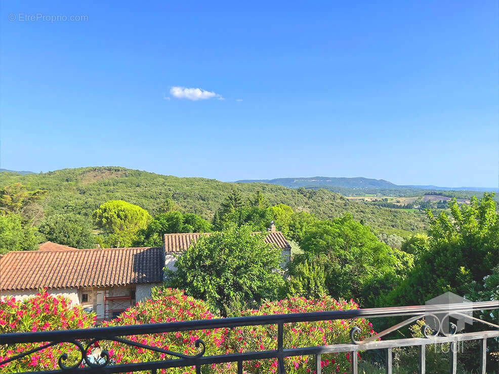 Maison à LA GARDE-ADHEMAR