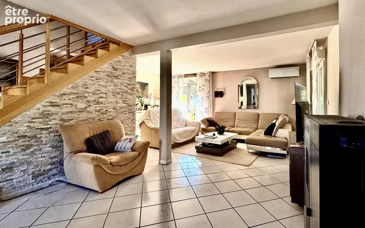 Maison rénovée 5 pièces  4 chambres  128 m²  Terrain 600 m² - photo 7