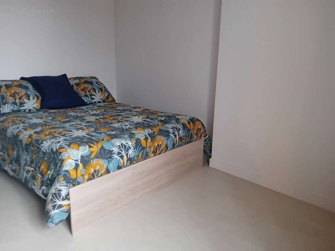 Appartement à NUEIL-LES-AUBIERS
