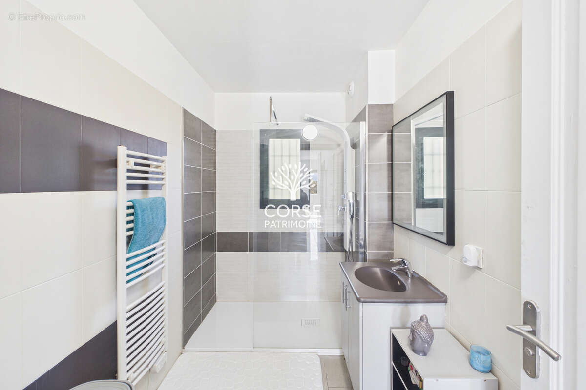 Appartement à PORTO-VECCHIO