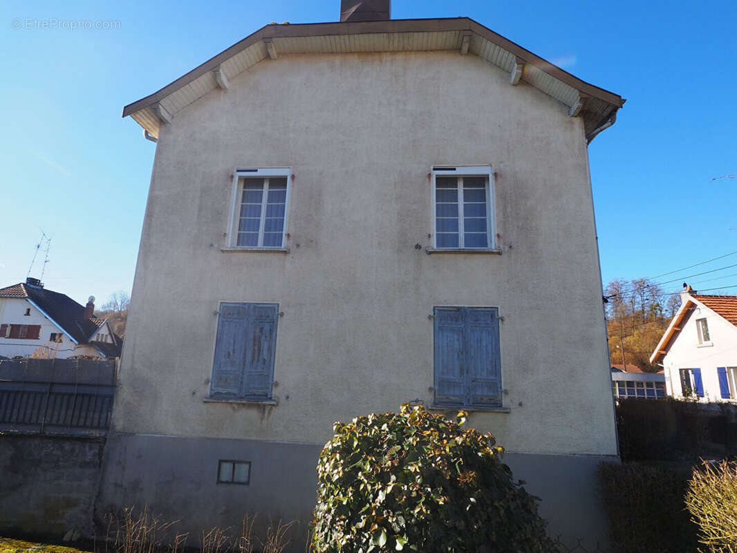 Maison à NOMEXY
