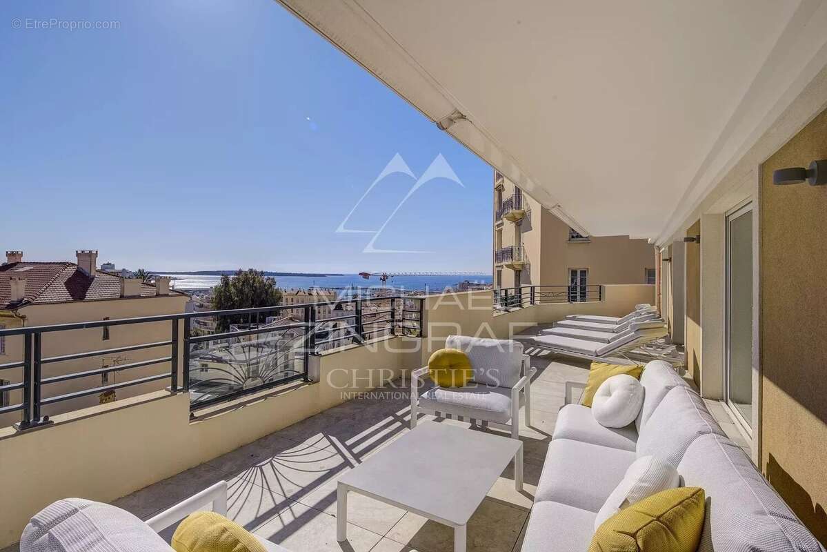 Cannes - Proche centre-ville - Penthouse 172 m² - photo 3