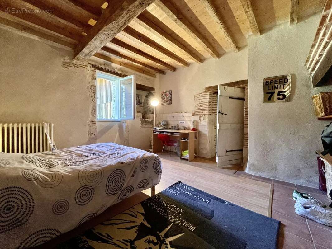 Maison à CASTELMORON-SUR-LOT