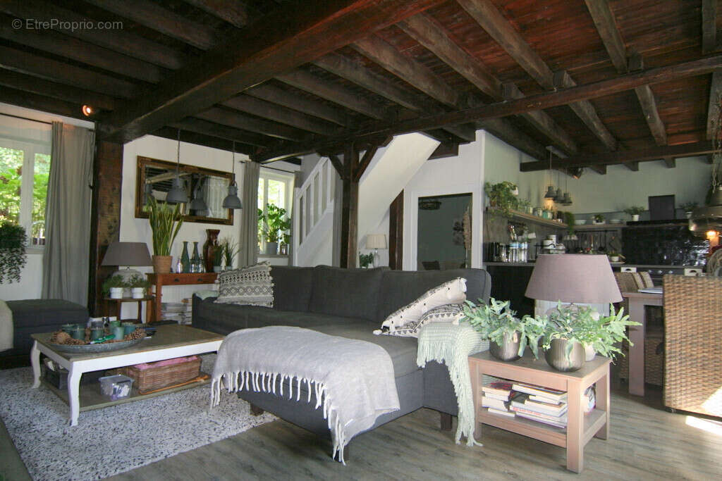 Maison à SAVIGNY-POIL-FOL