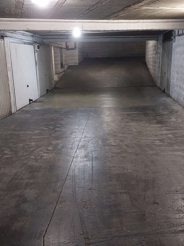 Parking à NICE