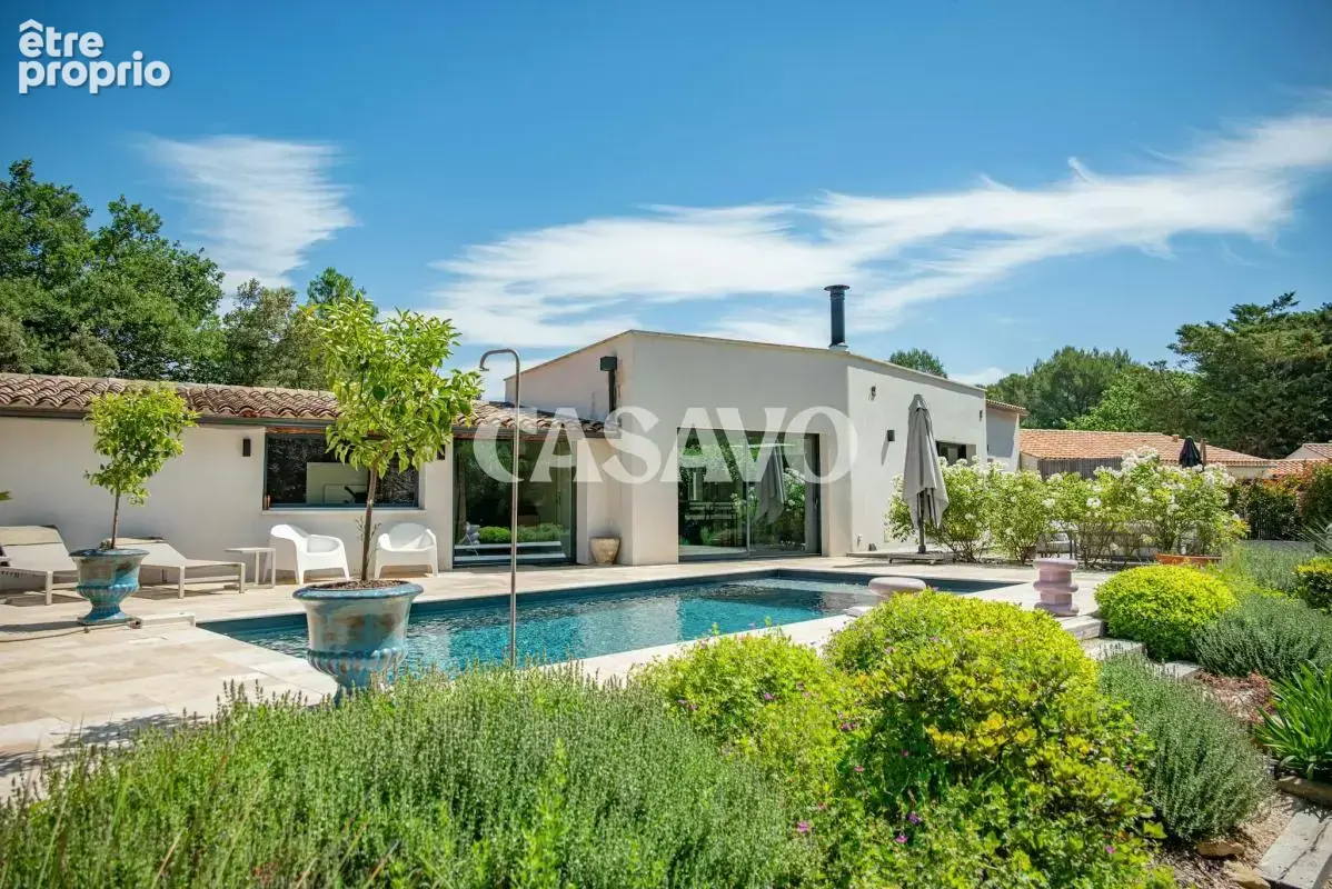 Vente Maison 5 pièces de 180m² - 13760 Saint-Cannat - photo 2